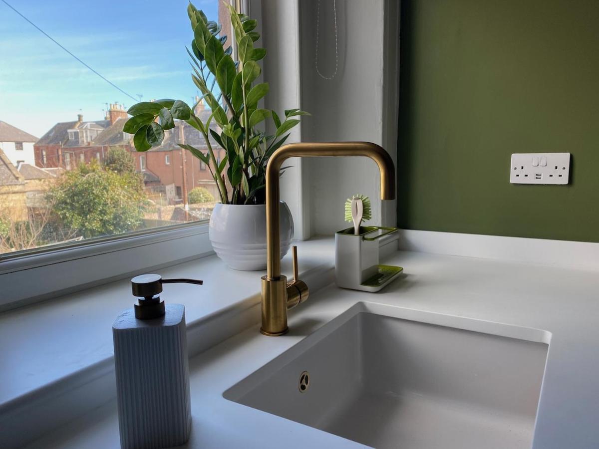 Arbroath Luxury Apartment In Mcm Style Esterno foto