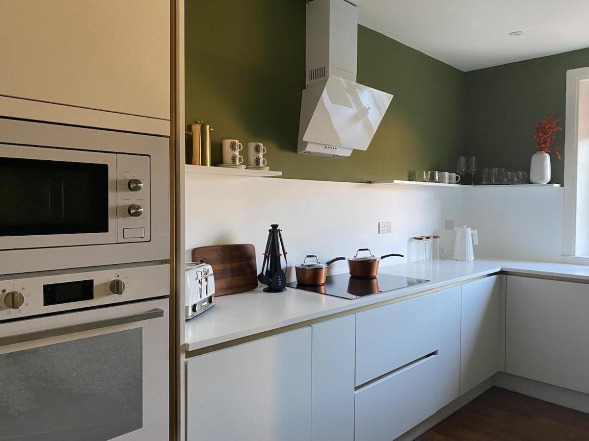 Arbroath Luxury Apartment In Mcm Style Esterno foto