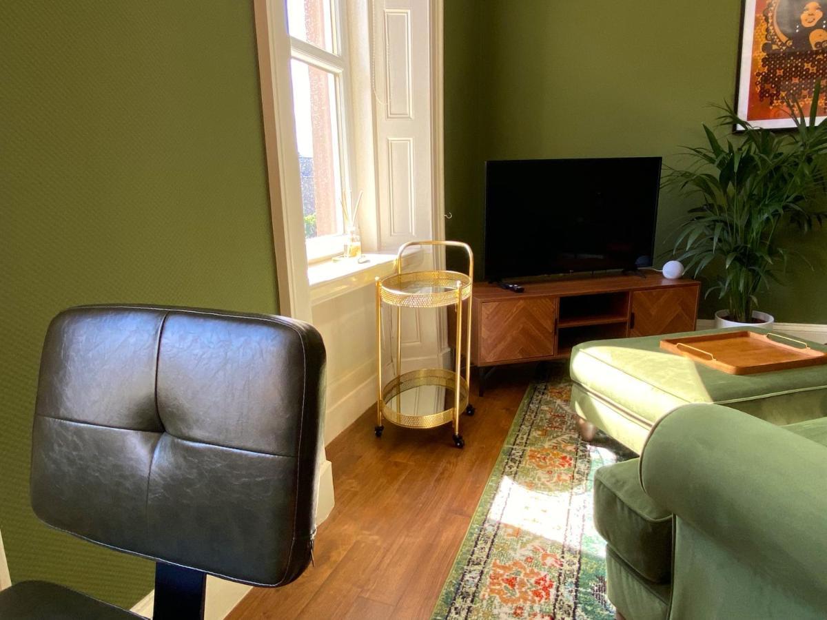 Arbroath Luxury Apartment In Mcm Style Esterno foto